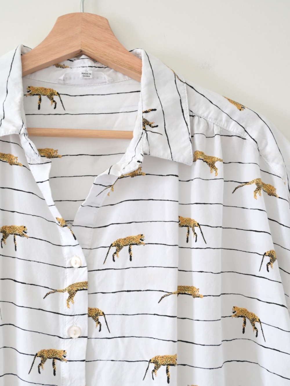 Jane + Delancey White Striped Cheetah Leopard Shirt M